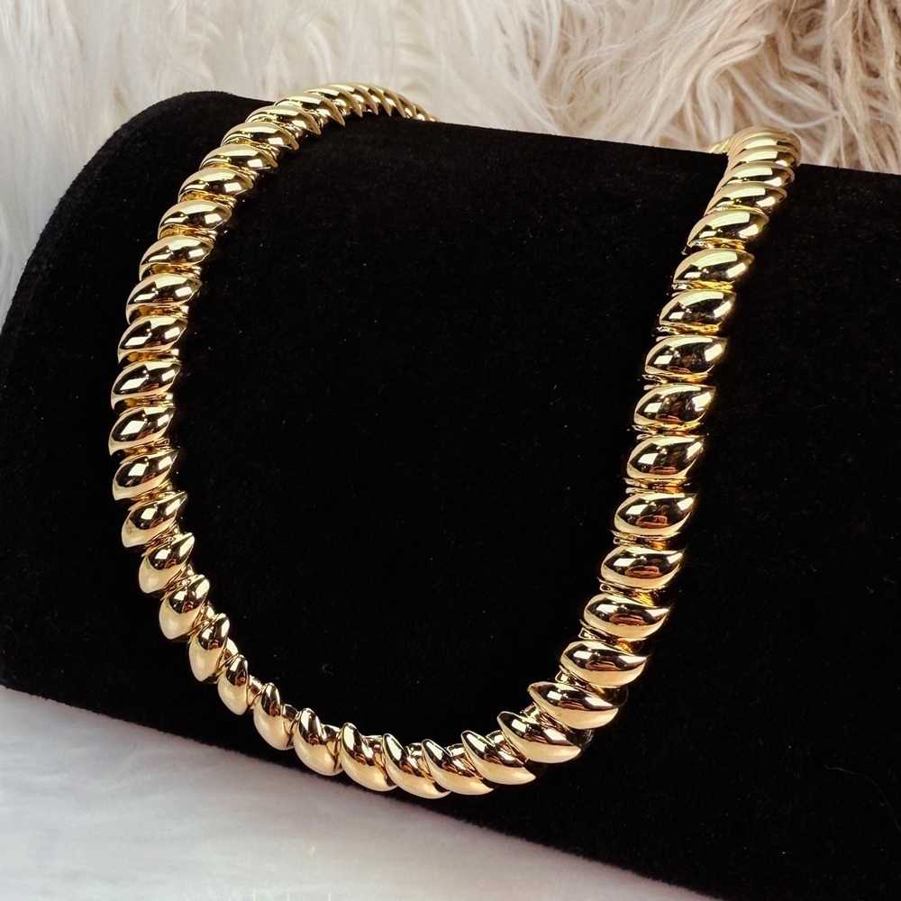 Bold Gold Tone Sculptural Ribbed Statement Collar Necklace Vintage Glam - Picture 11 of 12